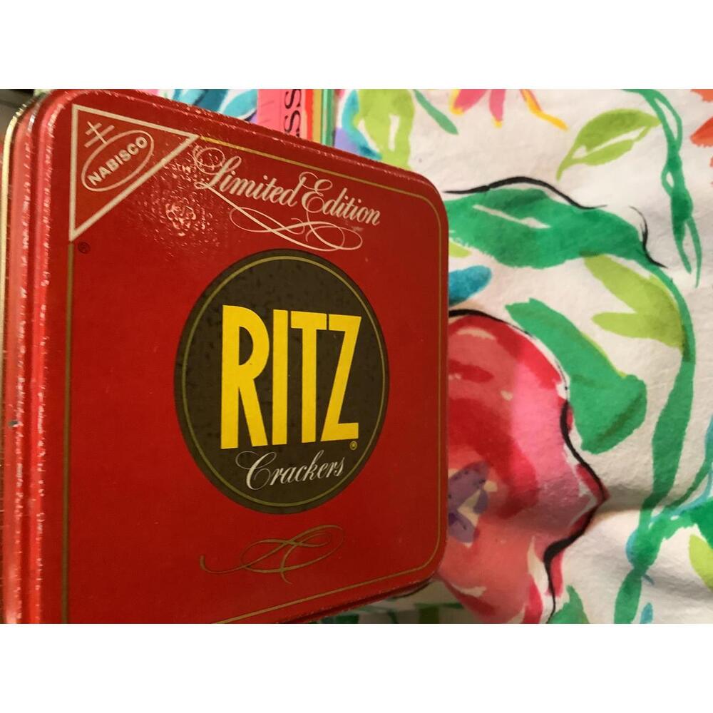 1986 Limited Edition Ritz Crackers Tin - Picture 8 of 9